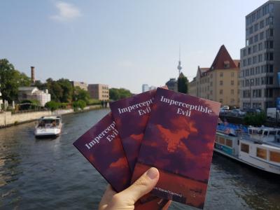 Edición a la gorra, en inglés